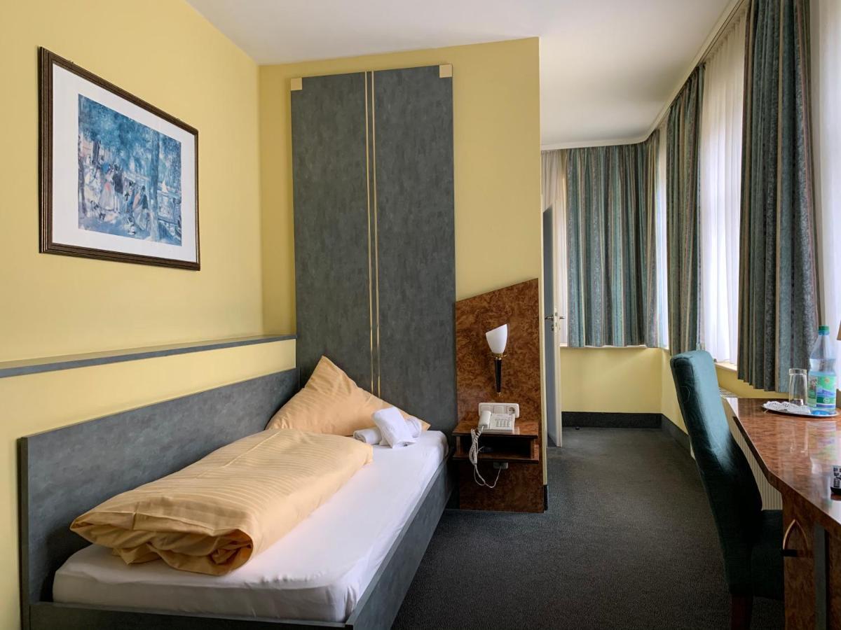 Hotel Quellenpark Bad Elster Kültér fotó